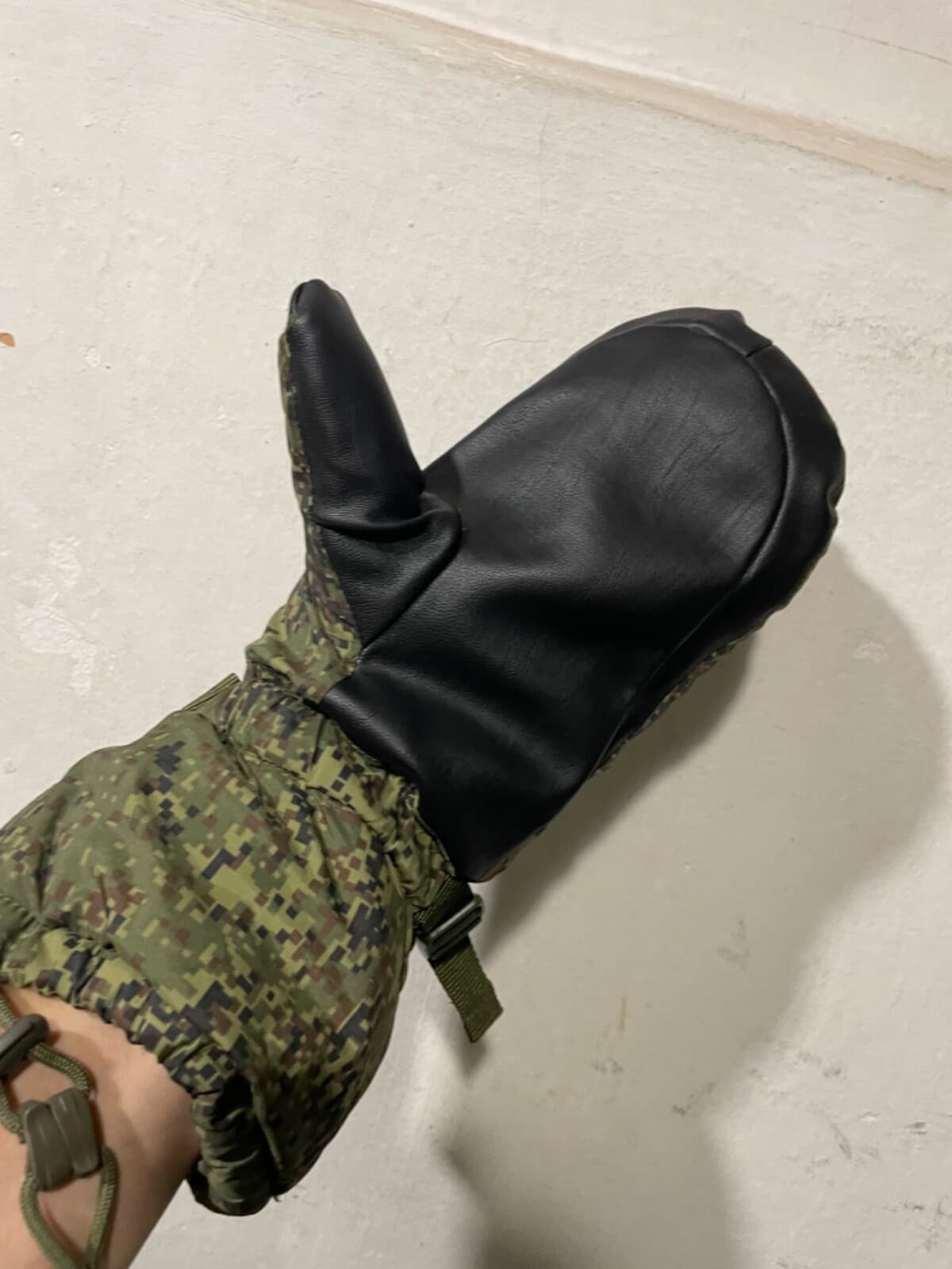 Tactical winter MITTENS insulated EMR rip-stop size 18-22 thumbnail 8