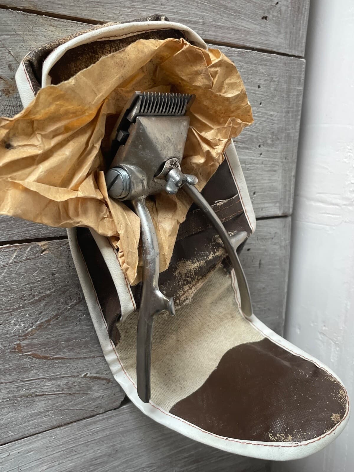 Rus Army Vintage HAIR CUTTER Razor USSR 1960-s metal in ORIGINAL pouch thumbnail 3