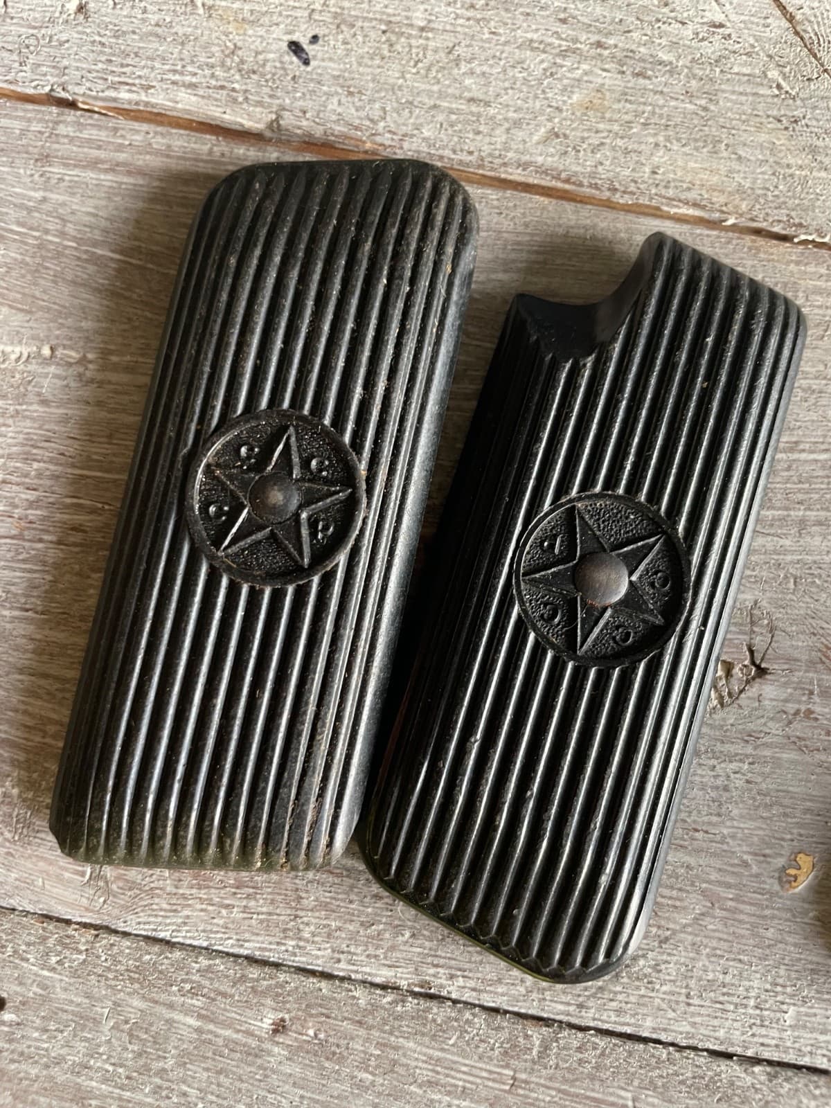 Lot x 2 Plastic handle plates grip of Rus pistol, type 1 big handle LOGO